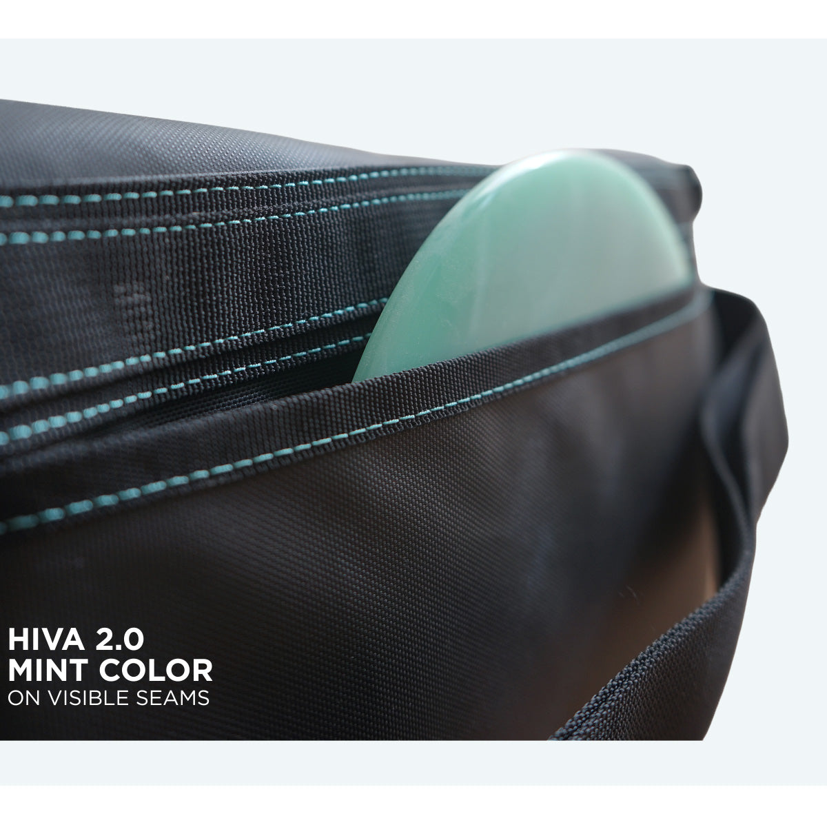 Hiva Messenger Bag
